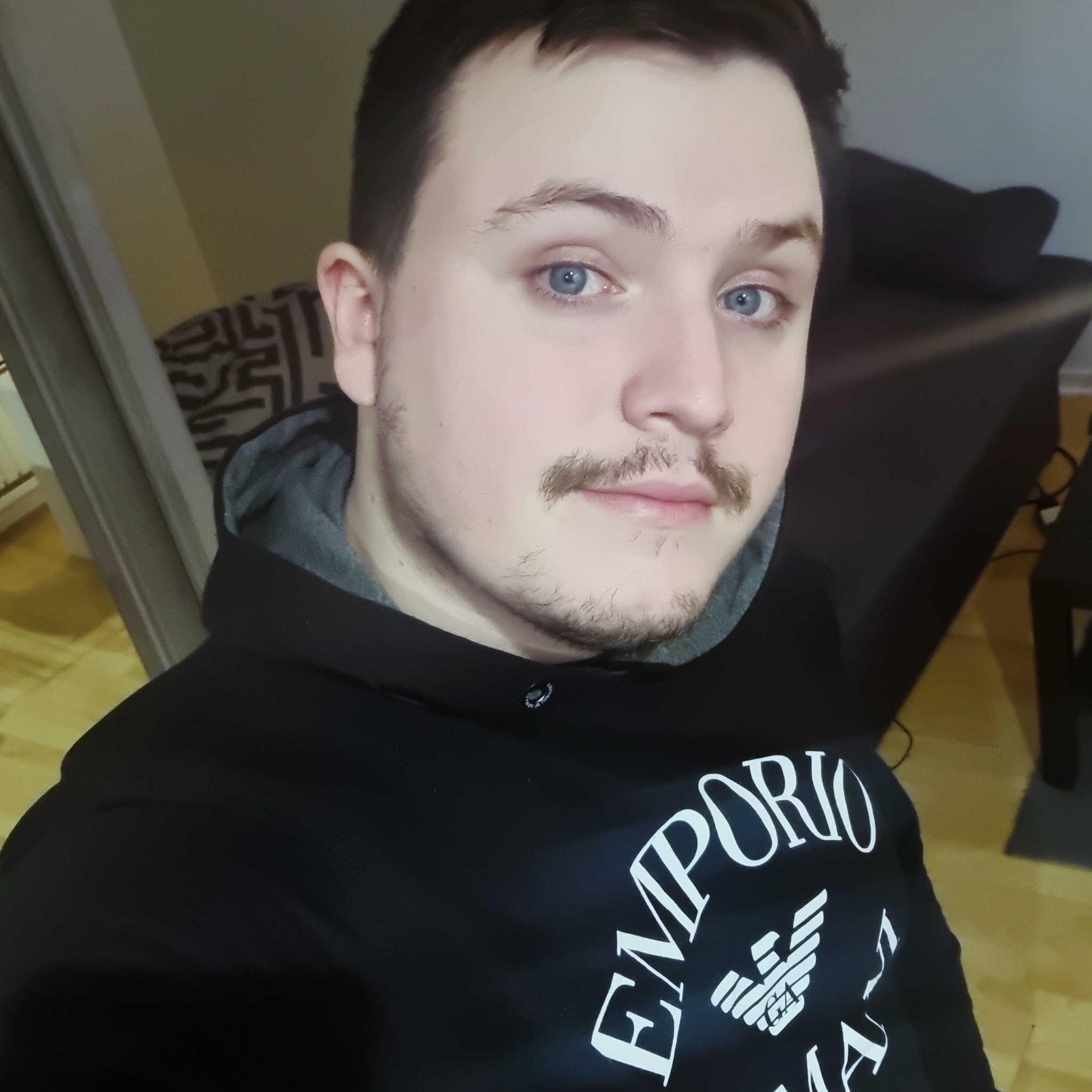 Perfil de Dale, 26 años, escort gay en Almaluez