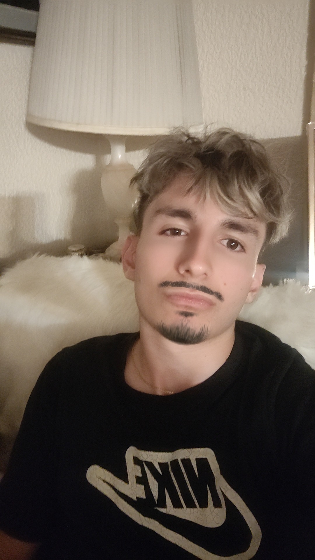 Perfil de Constant, 20 años, escort gay en Paso, El