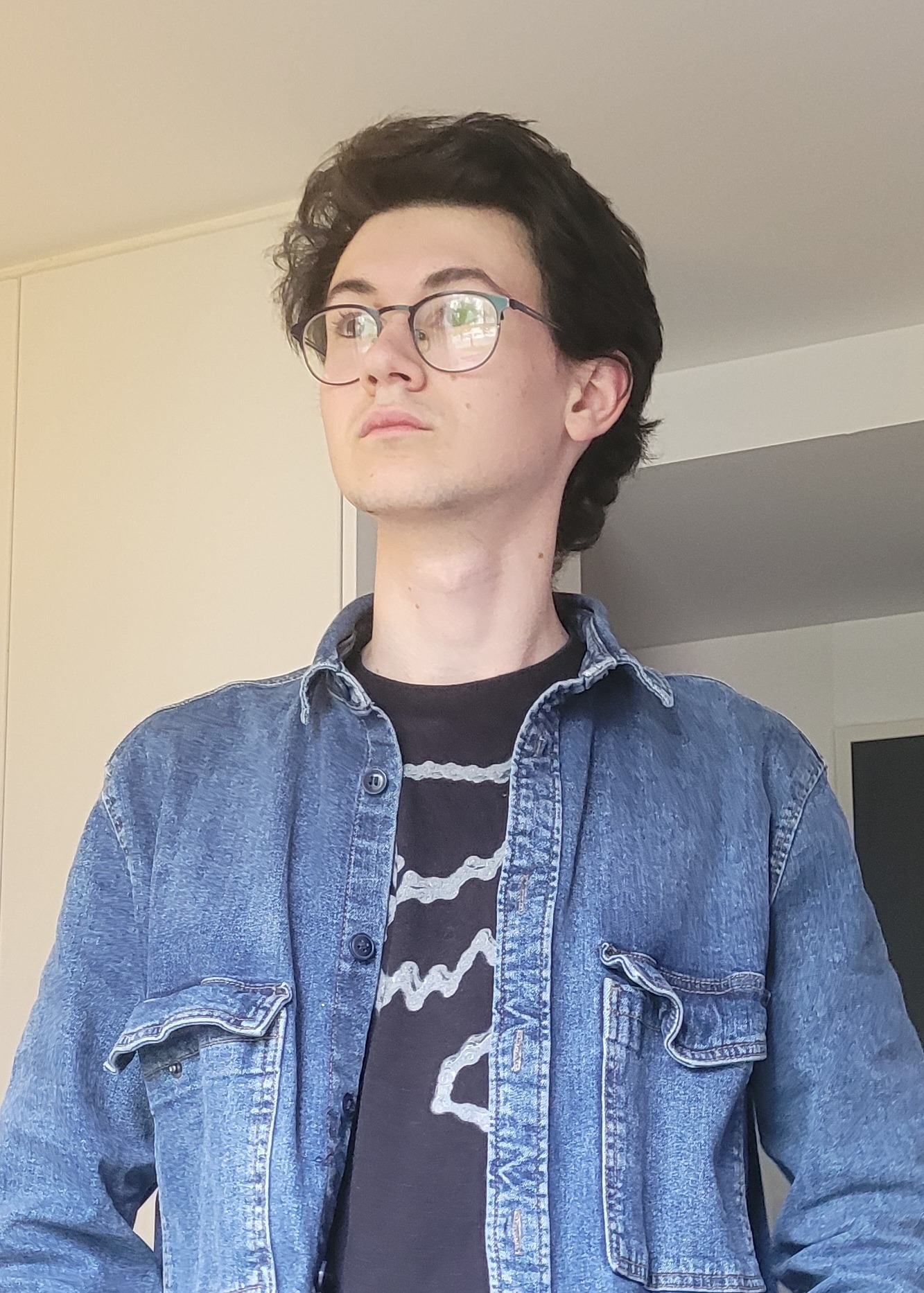 Perfil de Corey, 20 años, escort gay en San Roque