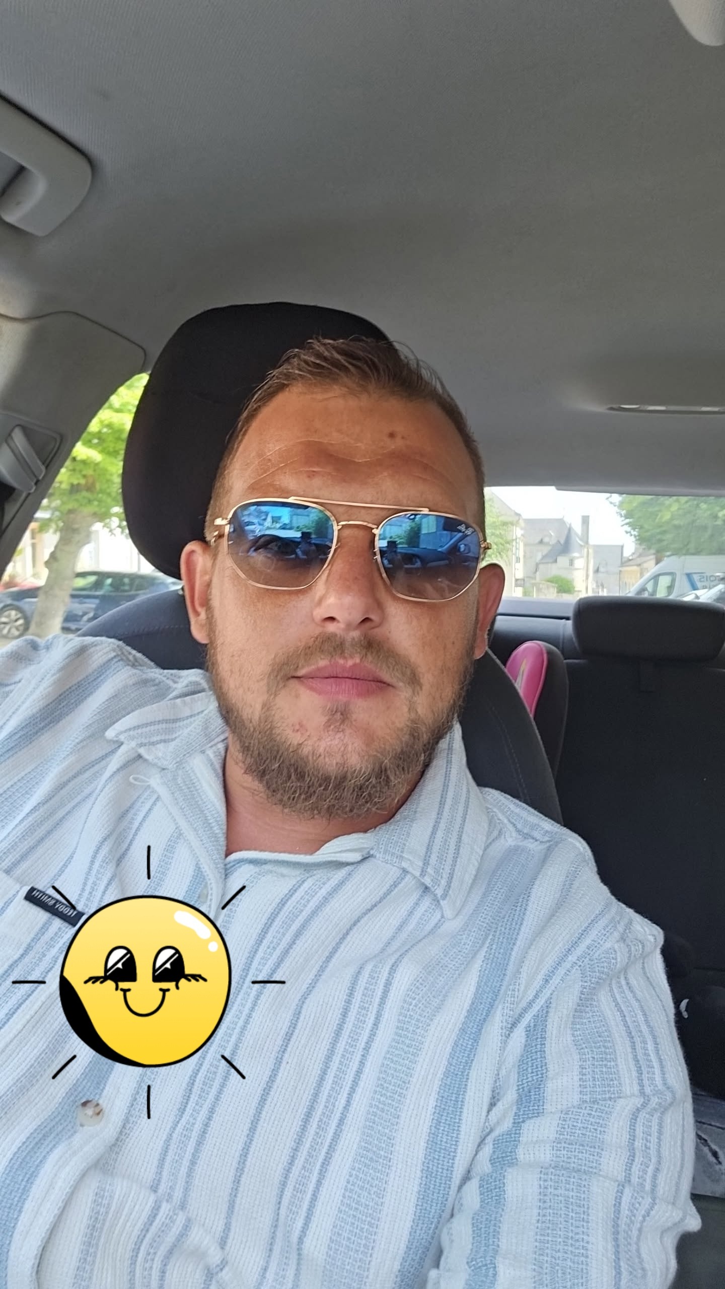 Perfil de Yunis, 30 años, escort gay en Buberos