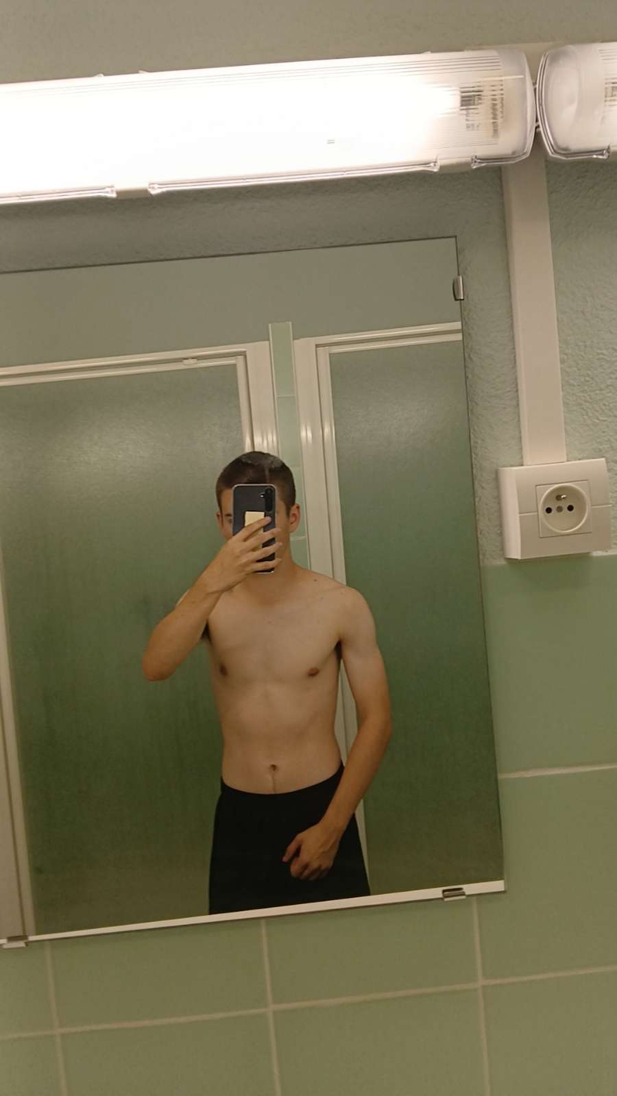 Perfil de Angi, 19 años, escort gay en Arakaldo