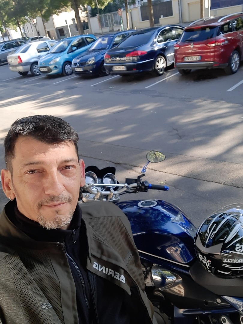Perfil de Nohan, 41 años, escort gay en Plou