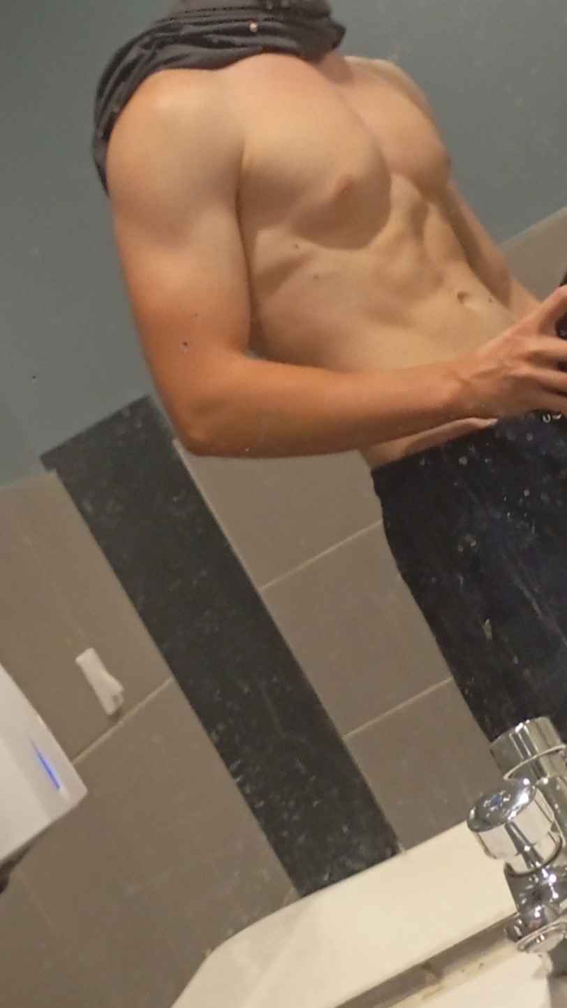 Perfil de Stany, 20 años, escort gay en Algímia d'Alfara