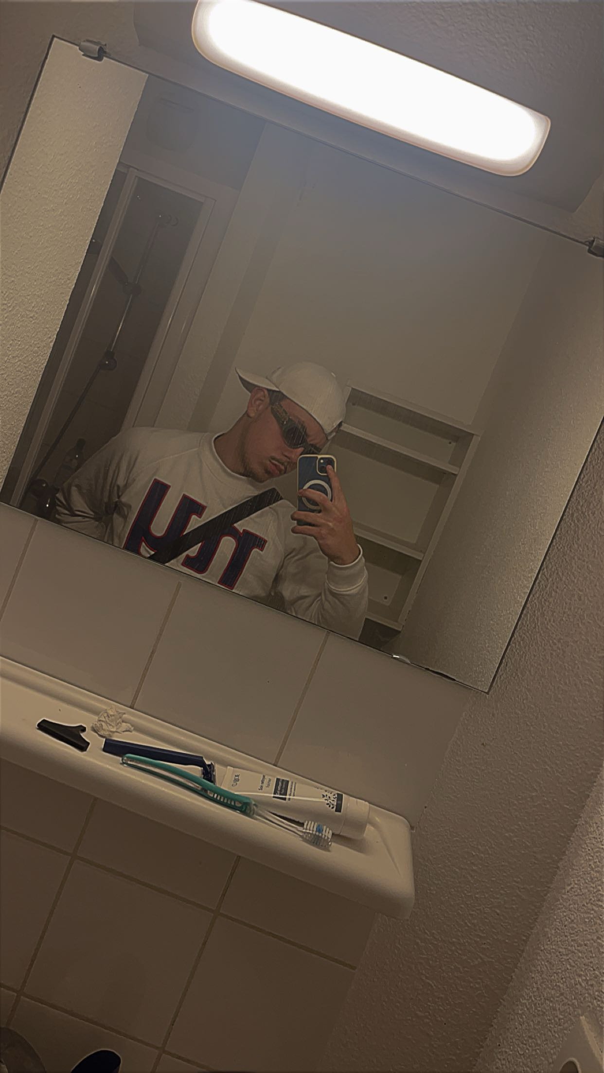 Perfil de Bogdan, 20 años, escort gay en Cosa