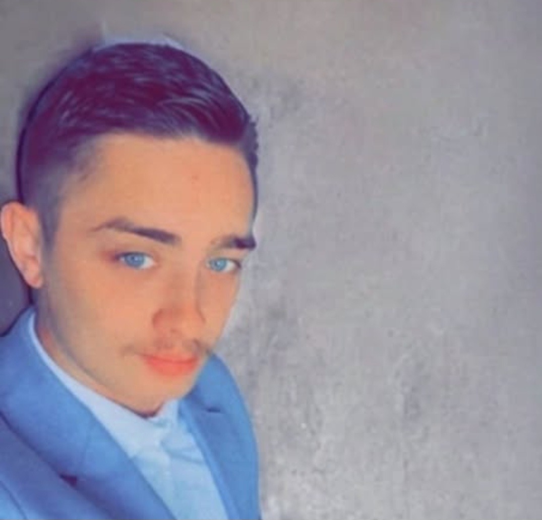 Perfil de Kenji, 25 años, escort gay en Alfauir