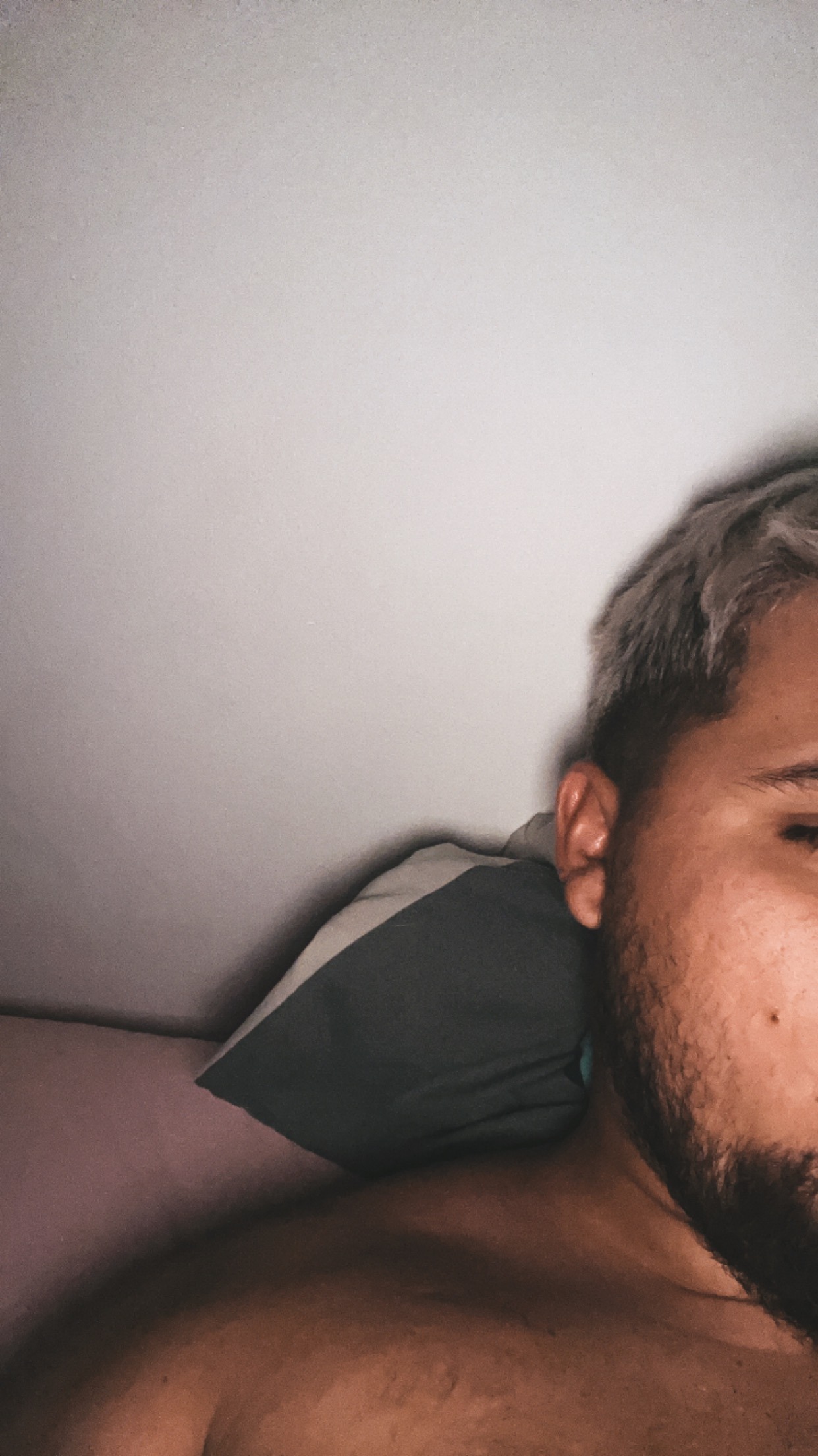 Perfil de Lorick, 25 años, escort gay en Alfauir