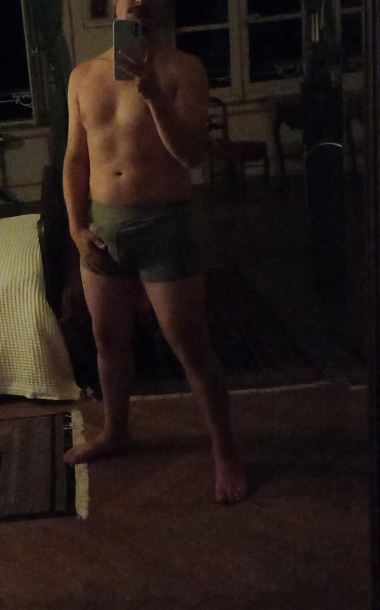 Perfil de Harold, 27 años, escort gay en Añe