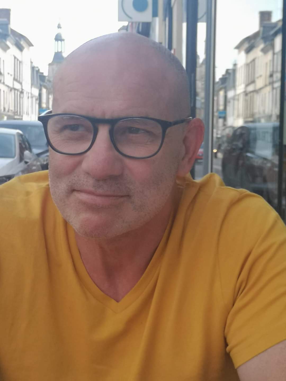 Perfil de Deny, 55 años, escort gay en Larraun