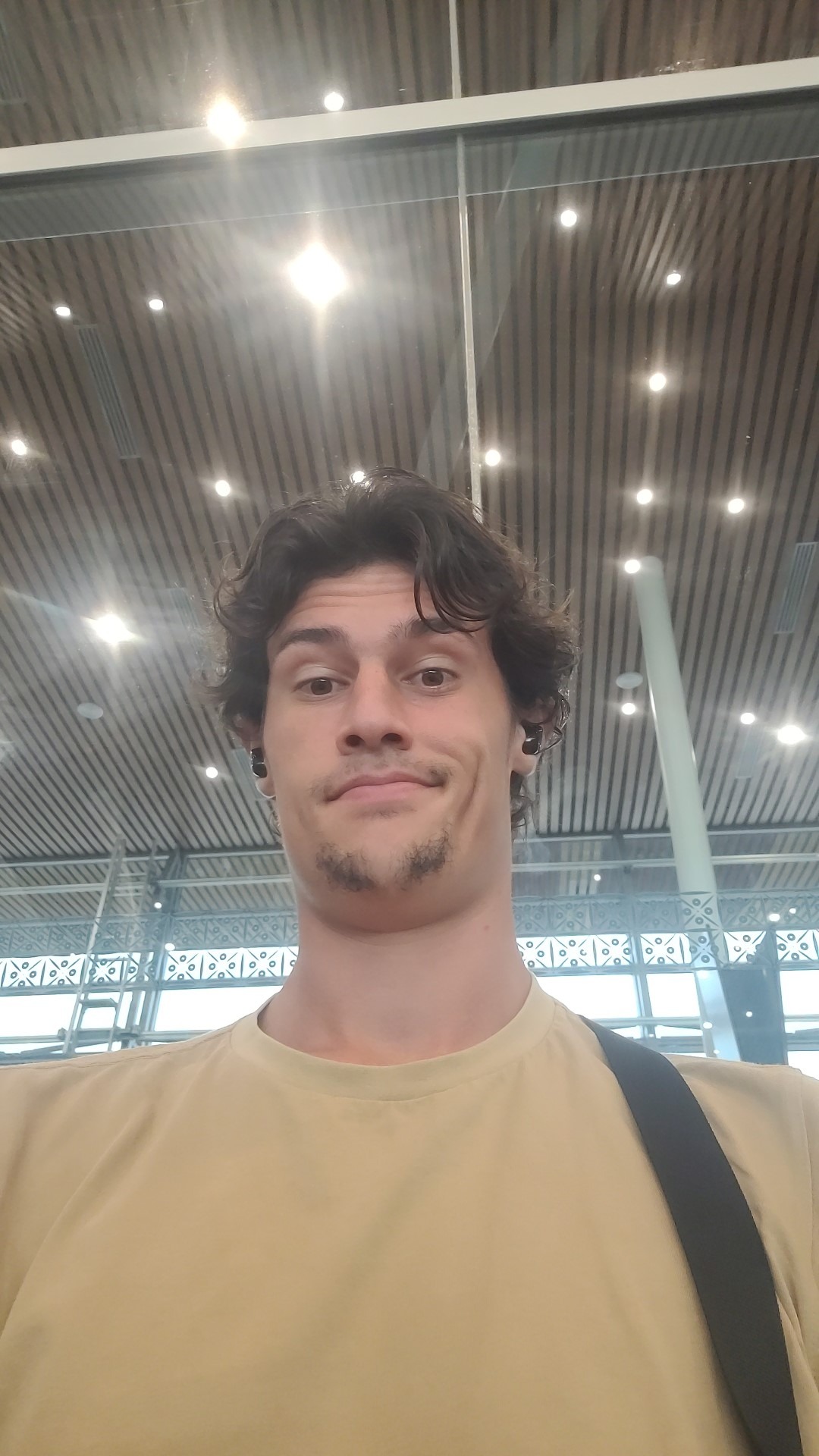 Perfil de Salvy, 22 años, escort gay en Alcanar