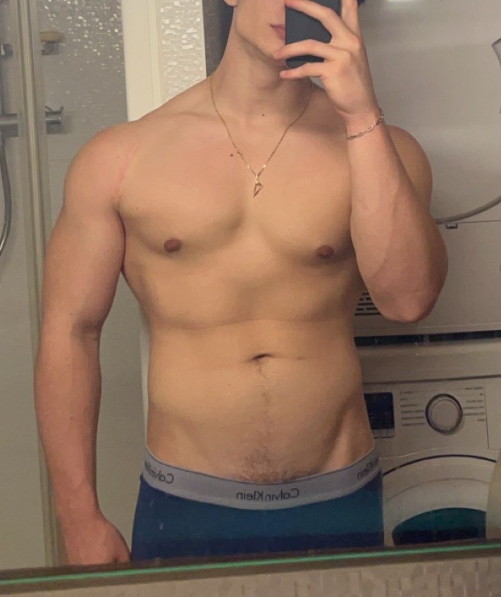 Perfil de Goulven, 24 años, escort gay en Alcalá del Júcar