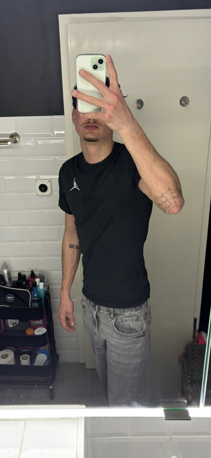 Perfil de Dragan, 21 años, escort gay en Paterna de Rivera