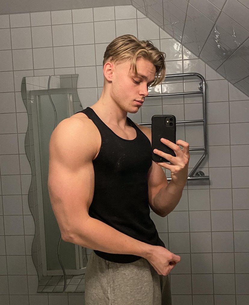 Perfil de Tahys, 21 años, escort gay en Arrigorriaga
