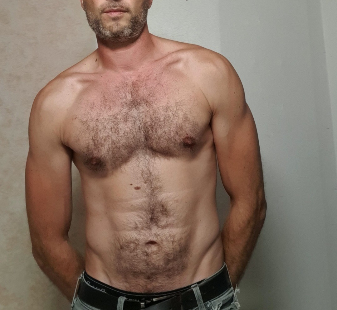 Perfil de Eliaou, 39 años, escort gay en Arano