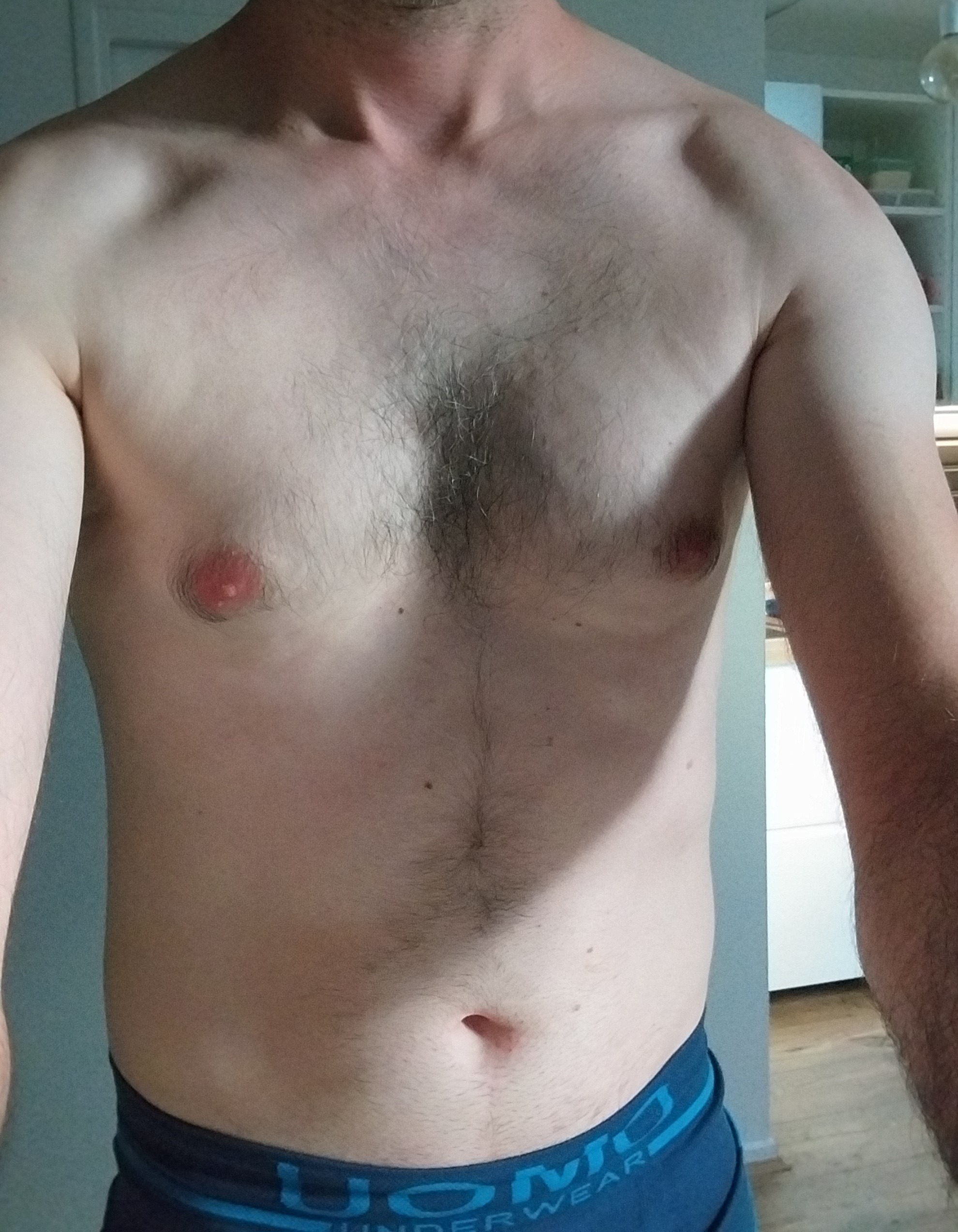 Perfil de Kezia, 41 años, escort gay en Plou
