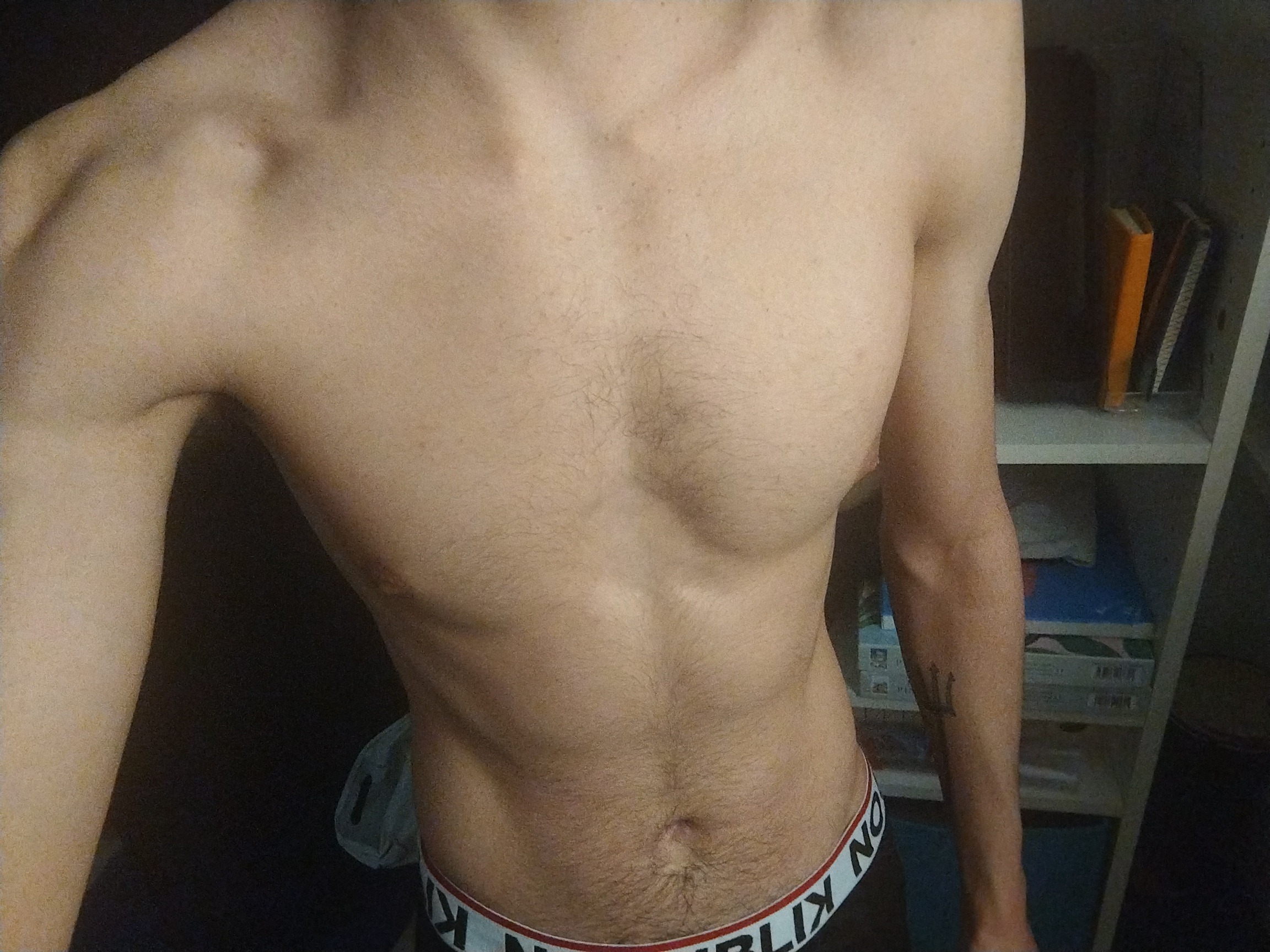 Perfil de Remigio, 21 años, escort gay en Calvos de Randín
