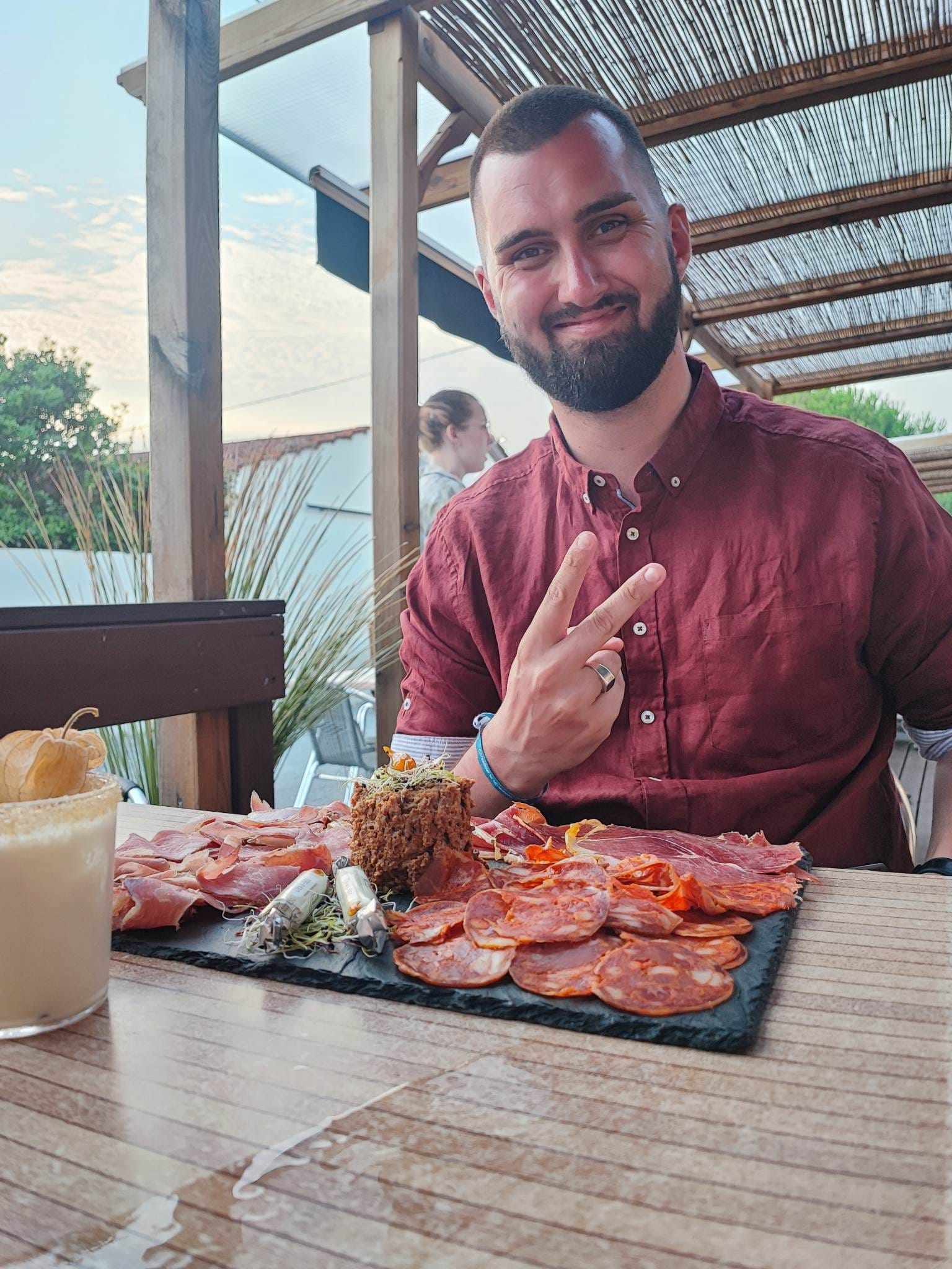 Perfil de Nassir, 29 años, escort gay en Serra