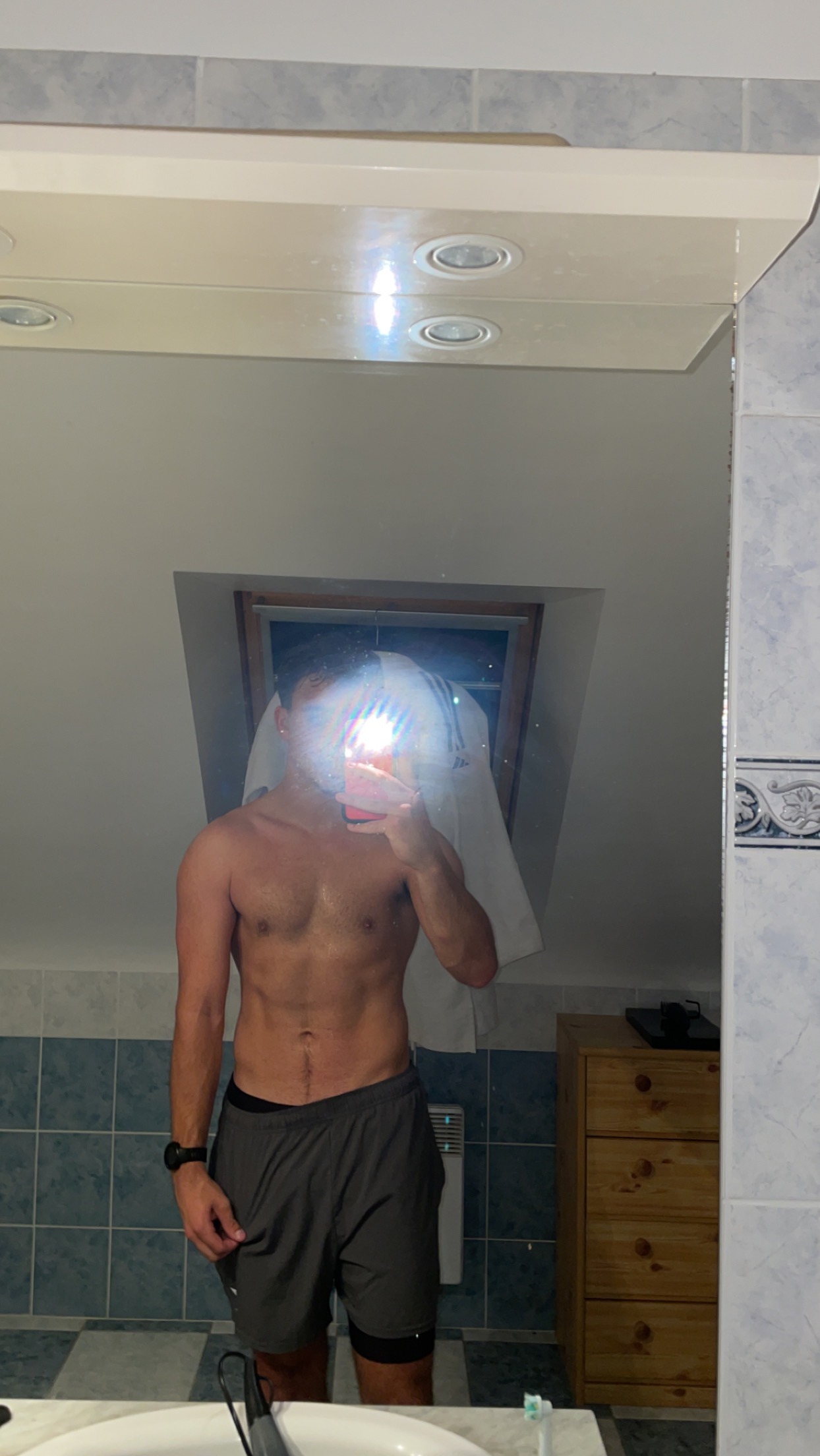 Perfil de Bouazza, 23 años, escort gay en Arancón
