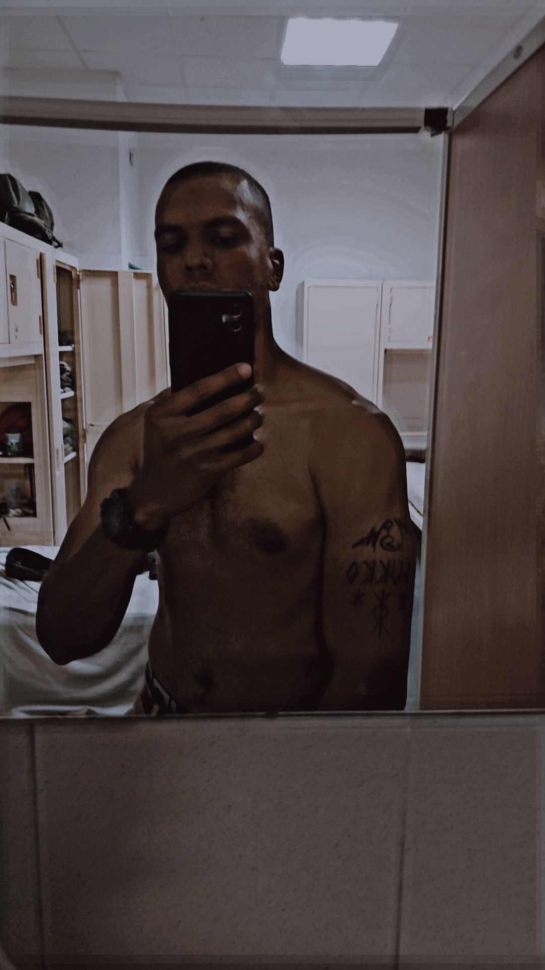 Perfil de Archibald, 22 años, escort gay en Coscurita