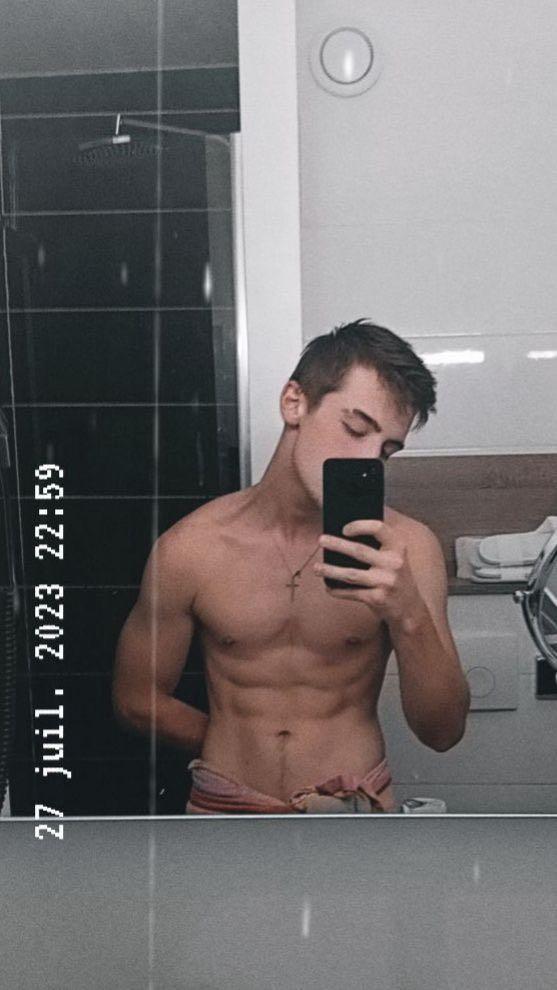 Perfil de Mayann, 20 años, escort gay en Alcanar
