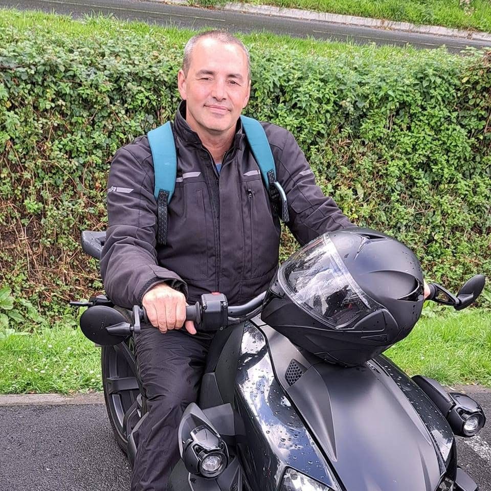Perfil de Brice, 52 años, escort gay en Almazul