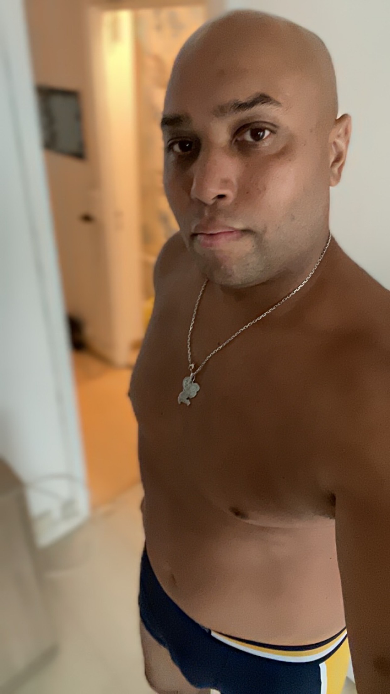 Perfil de Talha, 43 años, escort gay en Villarquemado