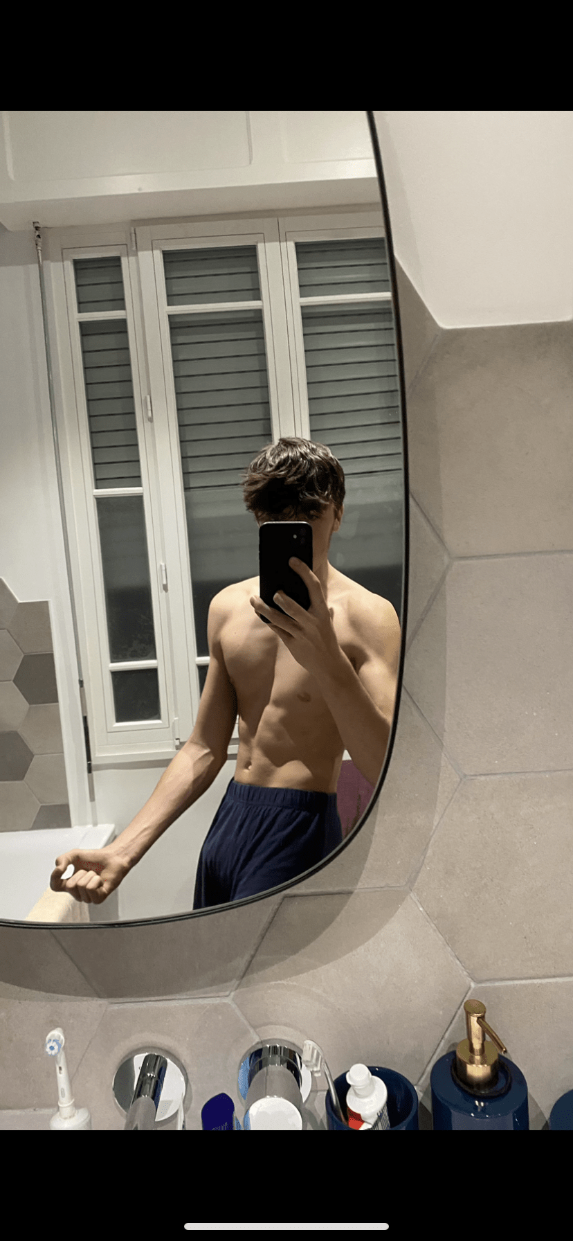 Perfil de Jawed, 19 años, escort gay en Algímia d'Alfara
