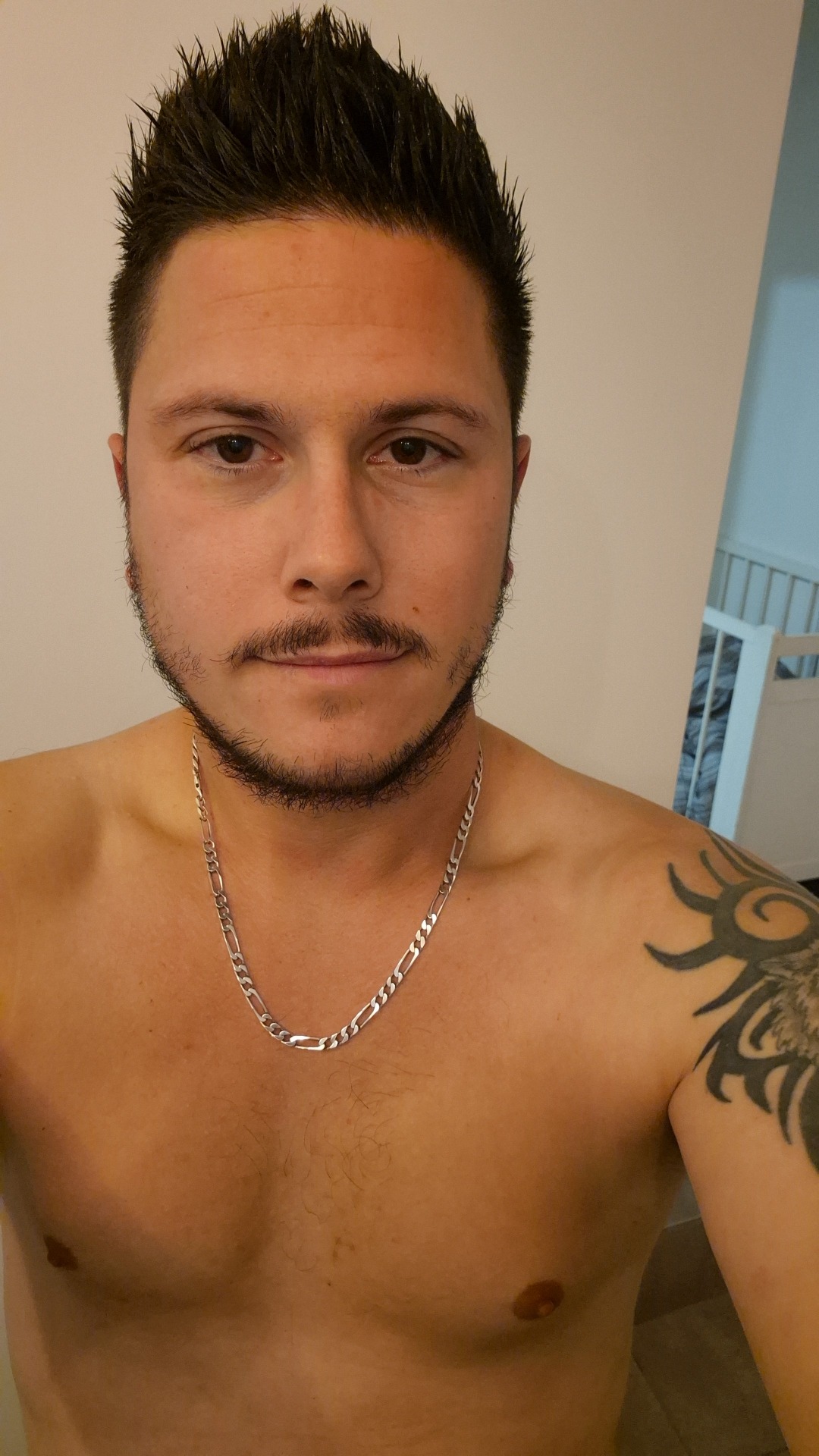 Perfil de Toumany, 33 años, escort gay en Alcalá del Júcar